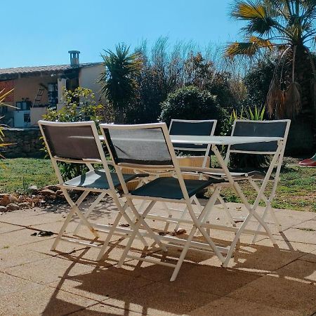 Offrez-Vous Un Sejour Dans Notre Gite A Entressen Une Grande Piscine Pour Se Rafraichir ,Un Espace De Jeux Pour Enfants Pour Des Heures De Divertissement Un Terrain De Petanque Pour Des Parties Endiablees Exterior foto