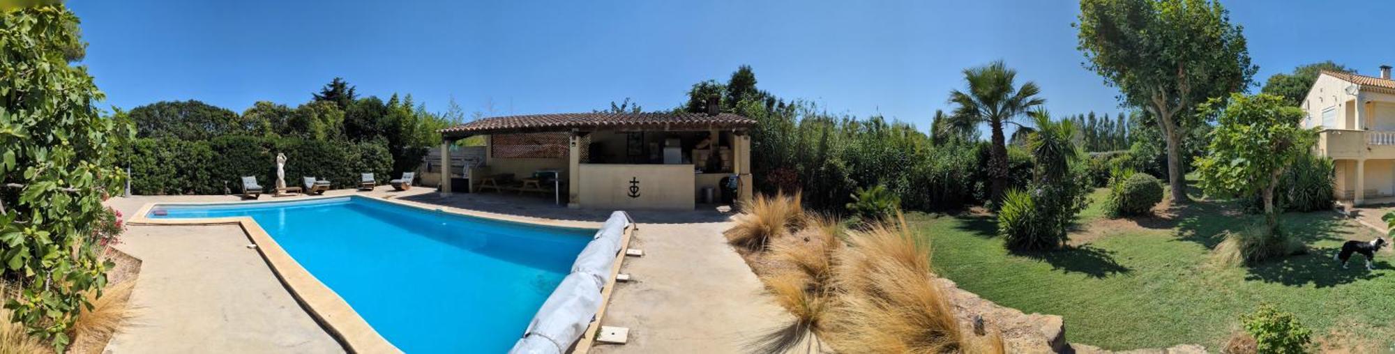 Offrez-Vous Un Sejour Dans Notre Gite A Entressen Une Grande Piscine Pour Se Rafraichir ,Un Espace De Jeux Pour Enfants Pour Des Heures De Divertissement Un Terrain De Petanque Pour Des Parties Endiablees Exterior foto